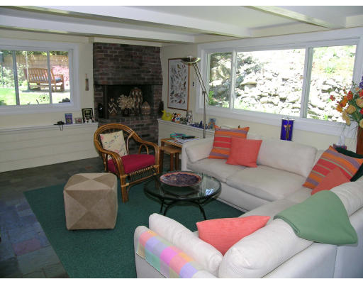 152 Vincent Road Dedham, MA 02026 - Photo 8 of 16 Gallery Image 8