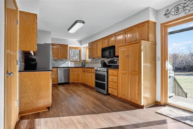 $550,000 | 3725 West 179th Terrace, Stilwell, KS 66085