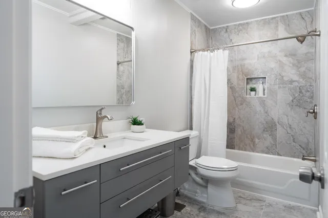 $825,000 | 833 Southern Shore Drive, Peachtree City, GA 30269