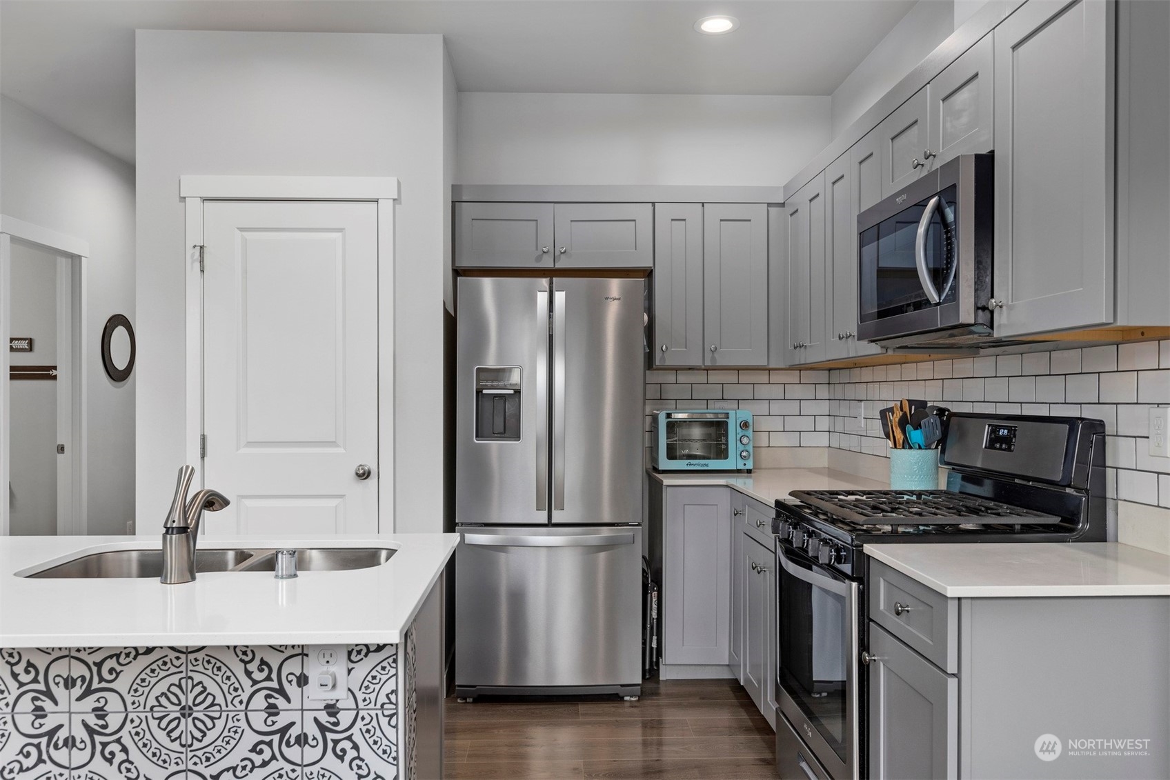 221 North Reed Street, Unit B Sedro-Woolley, WA 98284 - Photo 11 of 40 Gallery Image 11