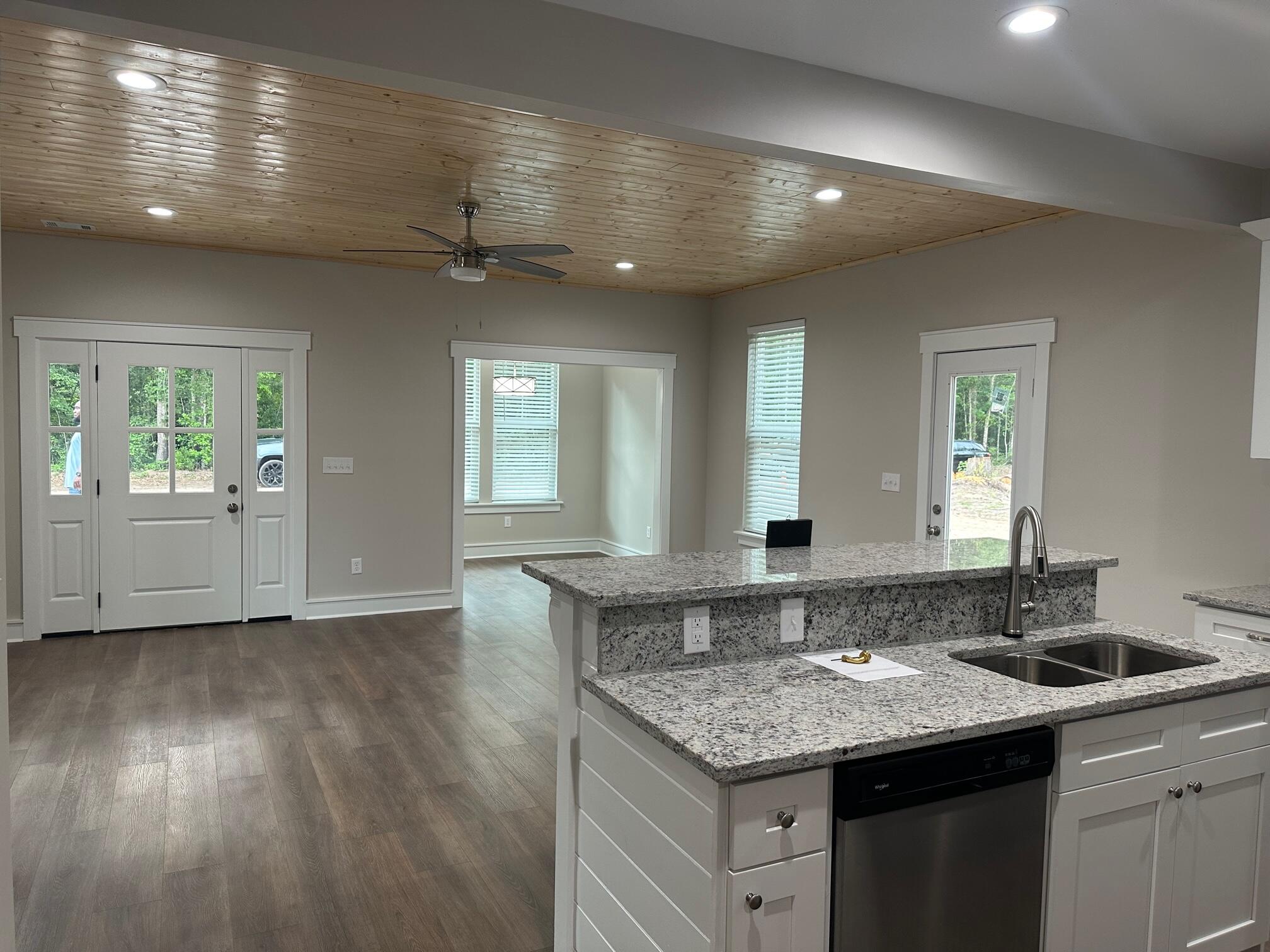 417 Capers Road Walterboro, SC 29488 - Photo 4 of 28 IMG_4609