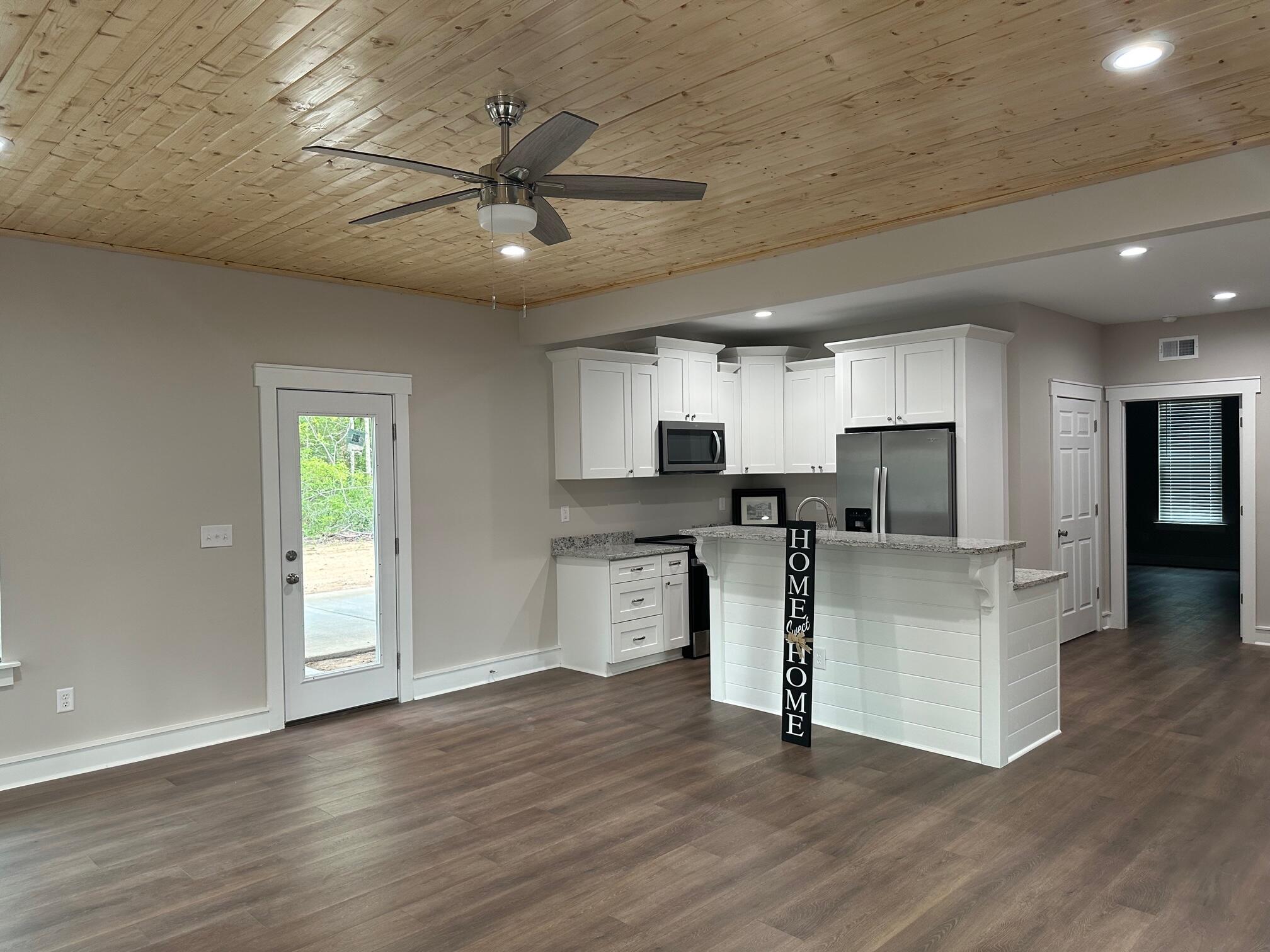417 Capers Road Walterboro, SC 29488 - Photo 10 of 28 IMG_4603