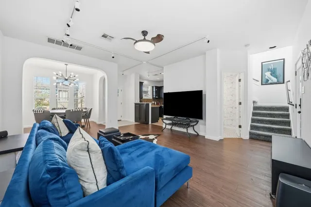 $2,300 | 1817 Carlson Drive, Unit 37C, Austin, TX 78741