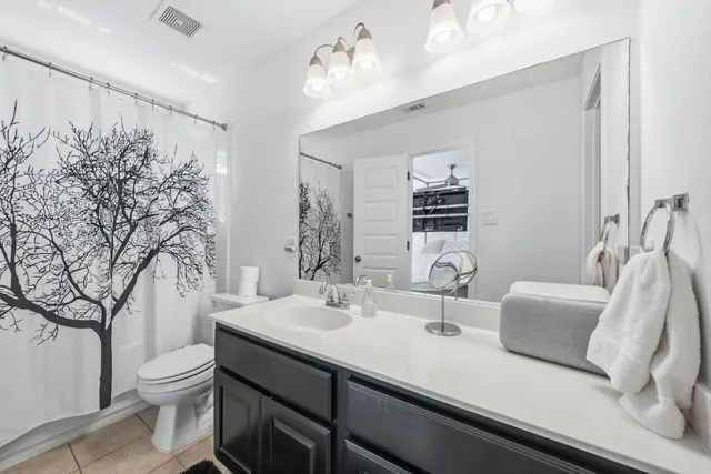 $2,300 | 1817 Carlson Drive, Unit 37C, Austin, TX 78741