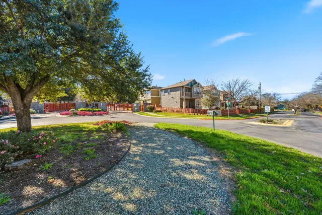 $2,300 | 1817 Carlson Drive, Unit 37C, Austin, TX 78741