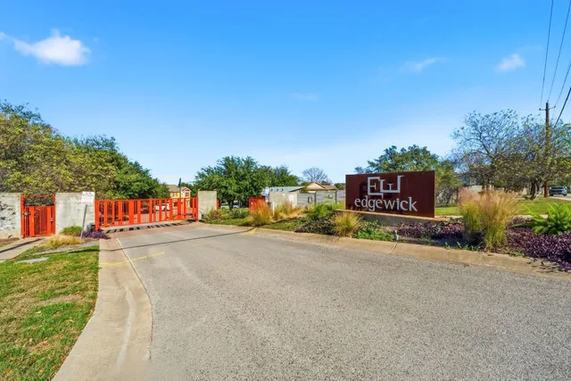 $2,300 | 1817 Carlson Drive, Unit 37C, Austin, TX 78741