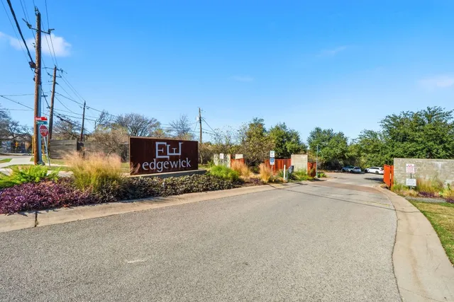 $2,300 | 1817 Carlson Drive, Unit 37C, Austin, TX 78741