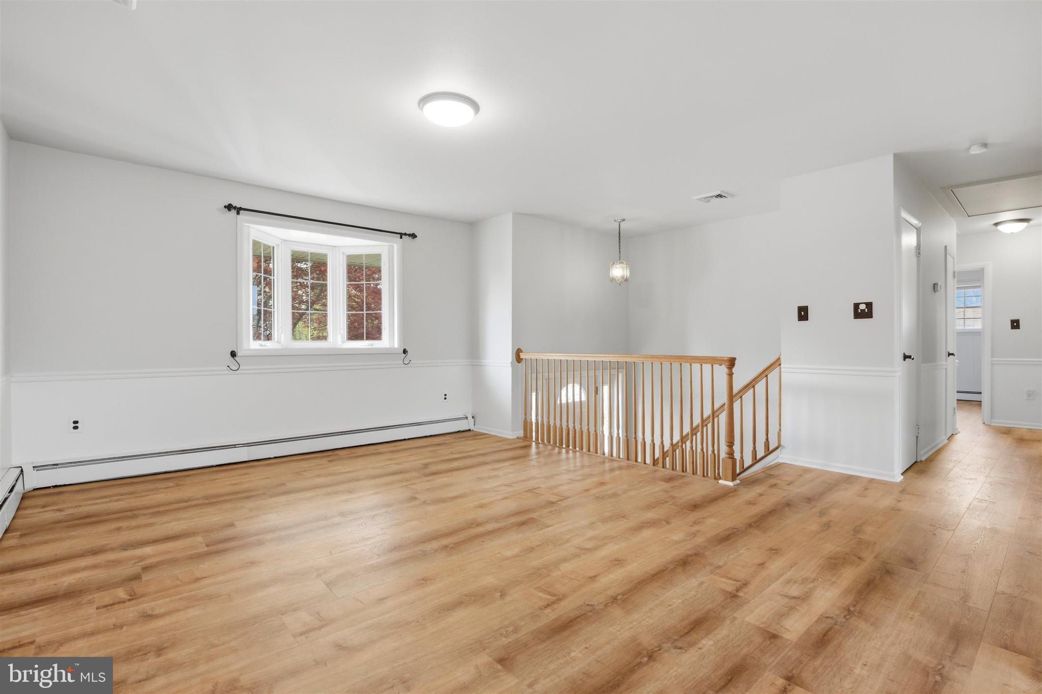 157 Blue Jay Road Chalfont, PA 18914 - Photo 4 of 25 Gallery Image 4