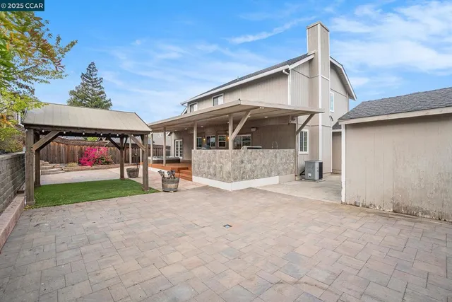 $710,000 | 924-924 Flintrock Drive, Antioch, CA 94509
