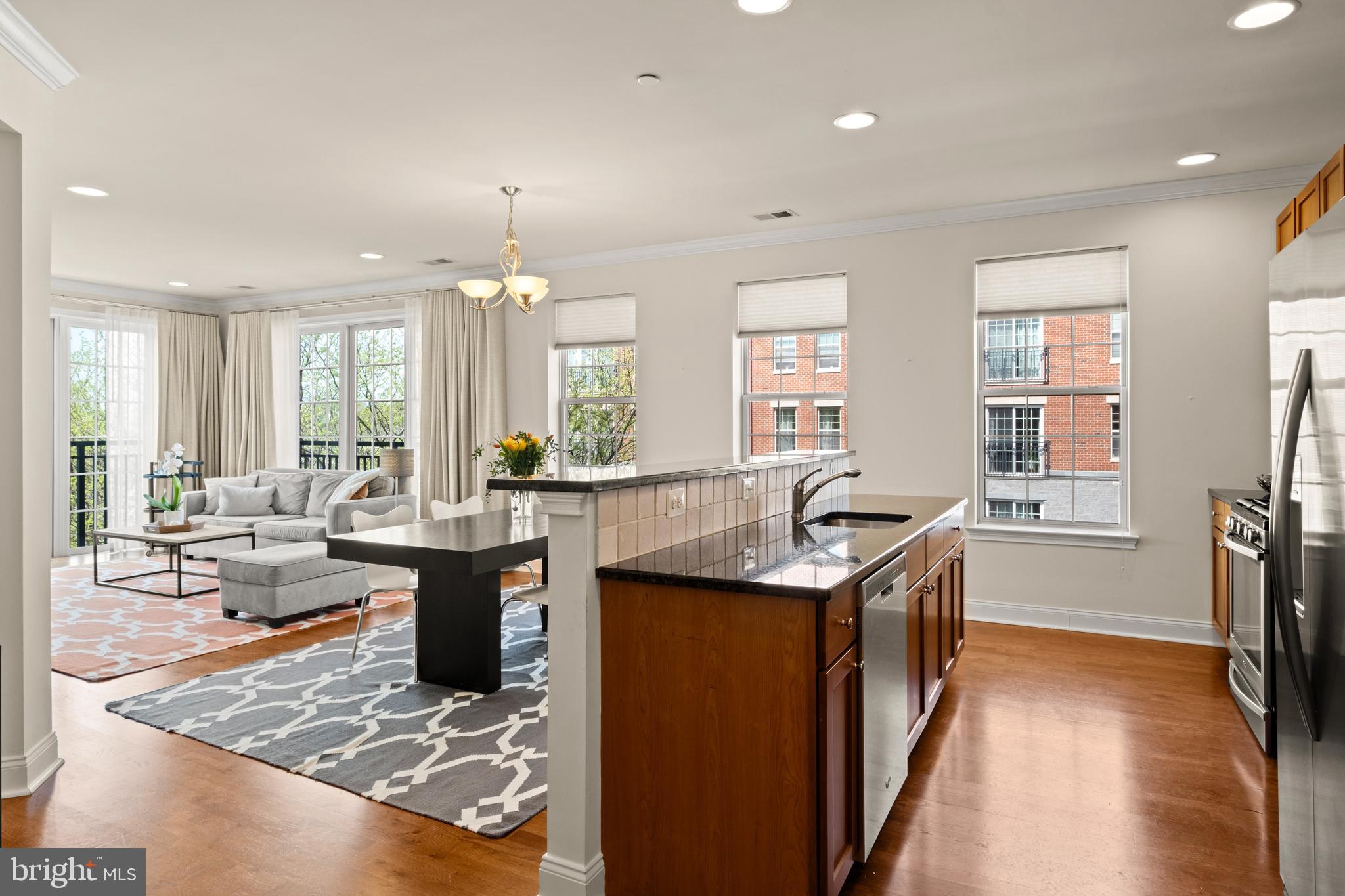 600 Commodore Court, Unit 2628 Philadelphia, PA 19146 - Photo 12 of 58