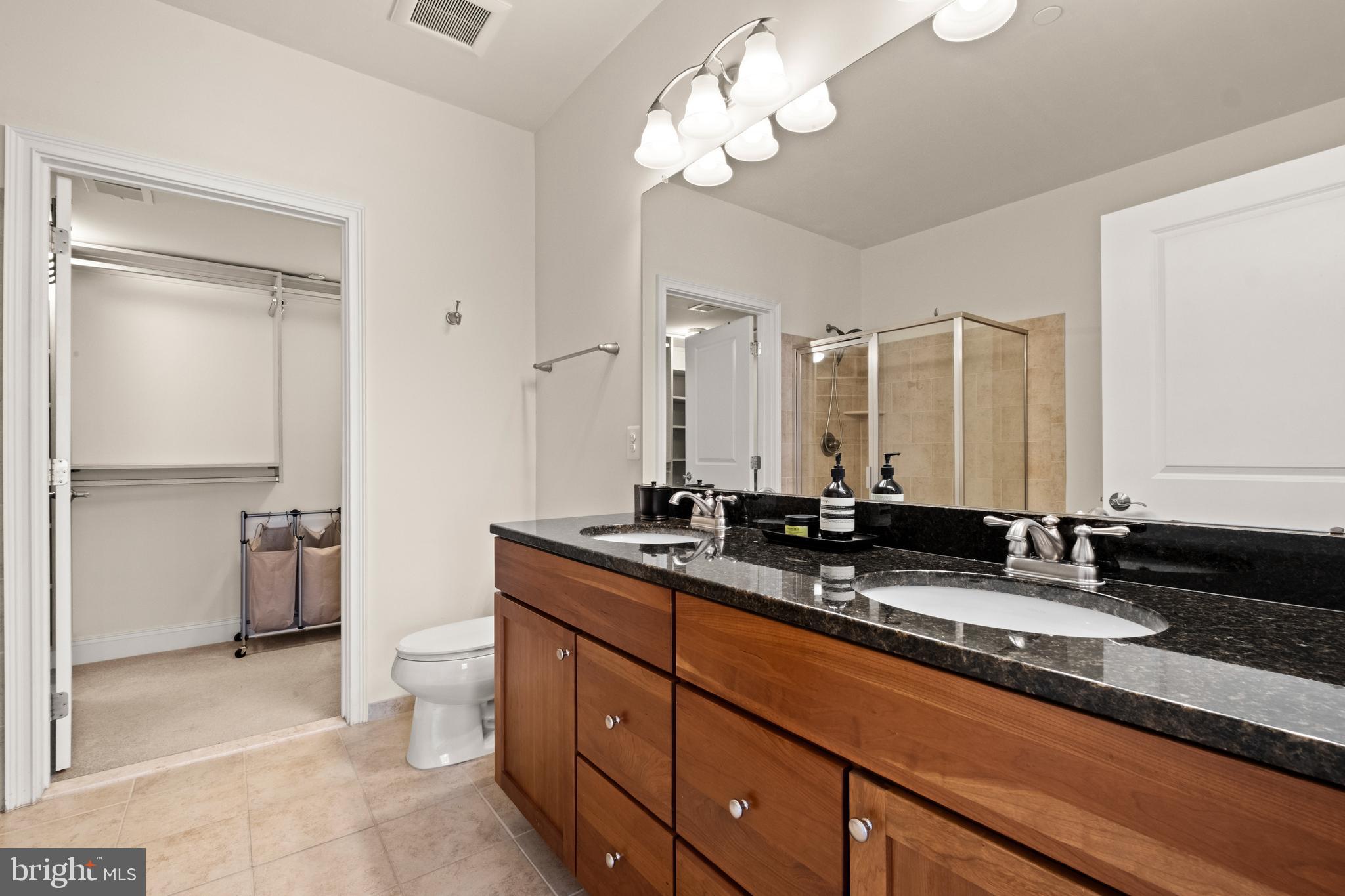 600 Commodore Court, Unit 2628 Philadelphia, PA 19146 - Photo 19 of 58