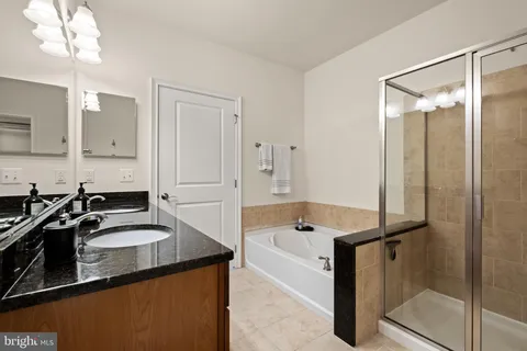 $679,000 | 600 Commodore Court, Unit 2628, Philadelphia, PA 19146