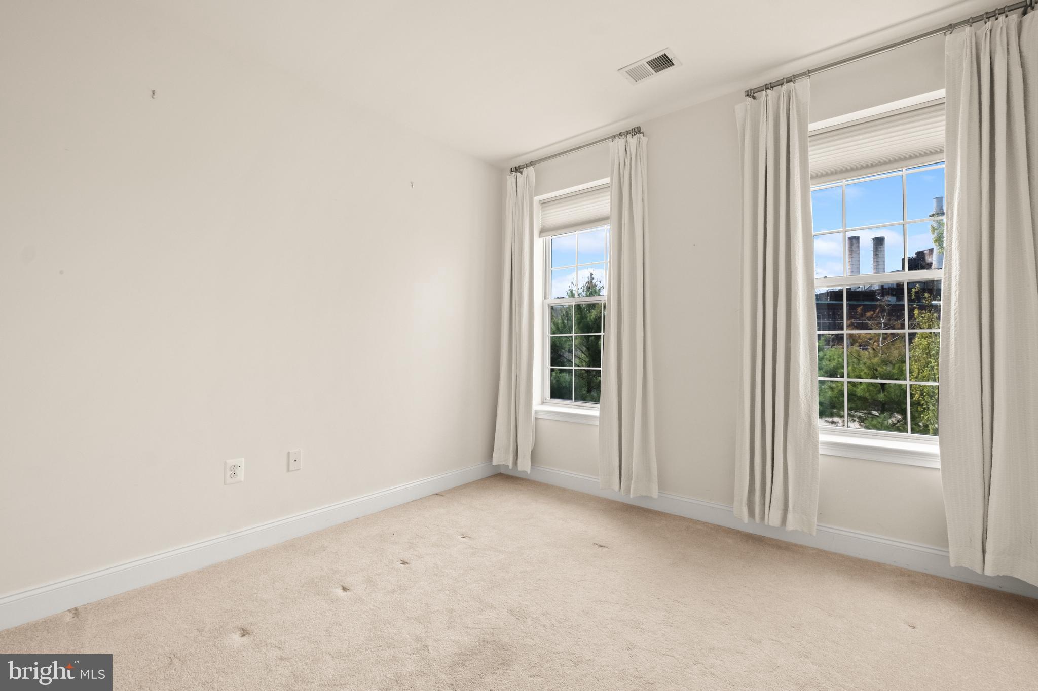 600 Commodore Court, Unit 2628 Philadelphia, PA 19146 - Photo 25 of 58