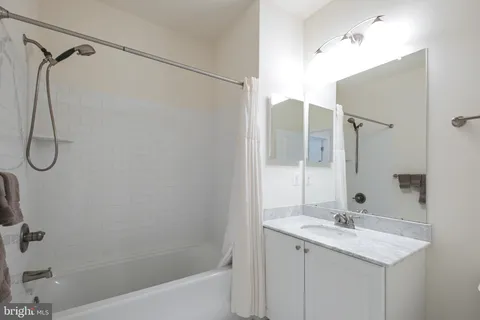 $679,000 | 600 Commodore Court, Unit 2628, Philadelphia, PA 19146