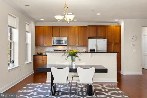 $679,000 | 600 Commodore Court, Unit 2628, Philadelphia, PA 19146