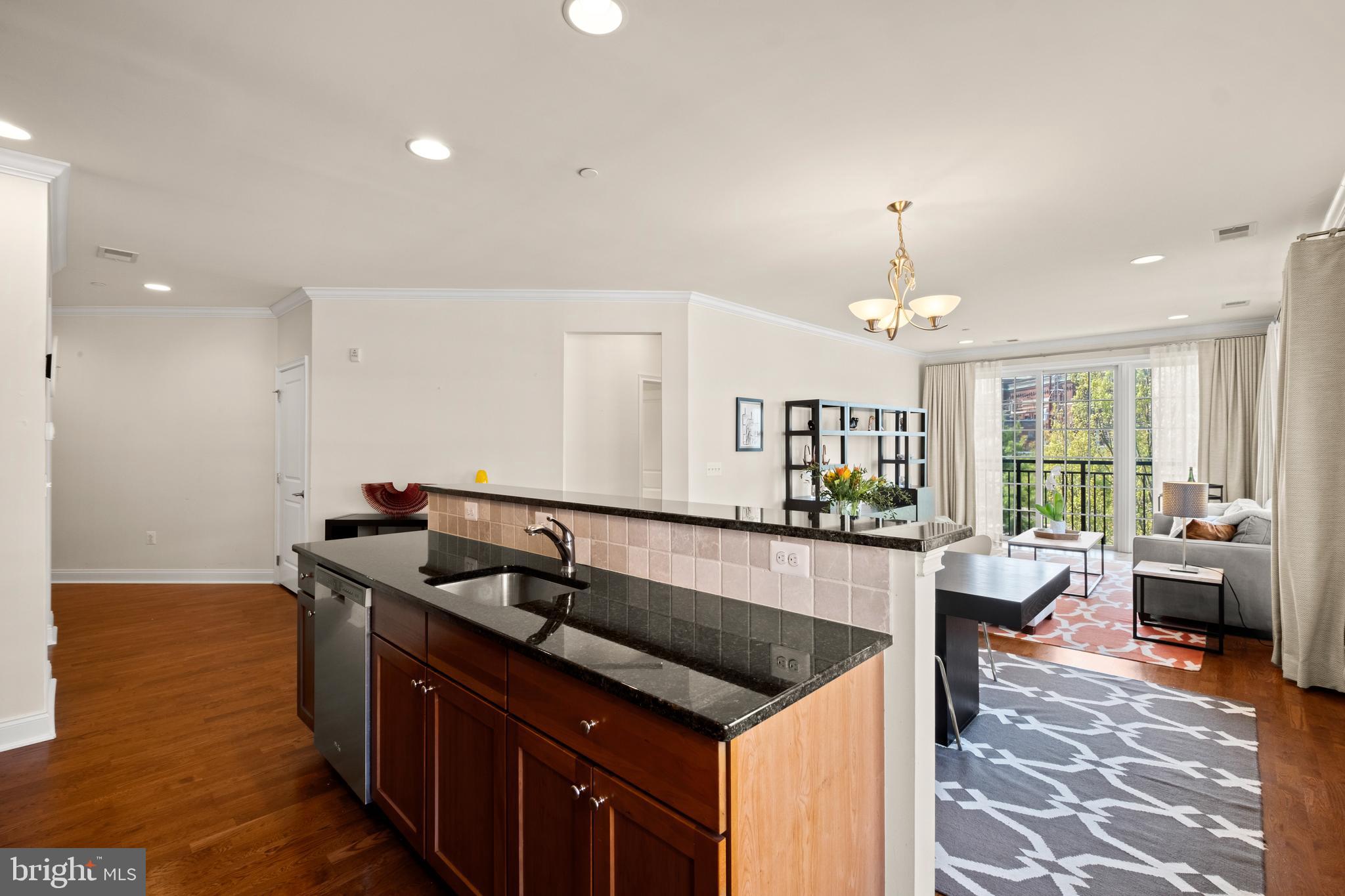 600 Commodore Court, Unit 2628 Philadelphia, PA 19146 - Photo 8 of 58