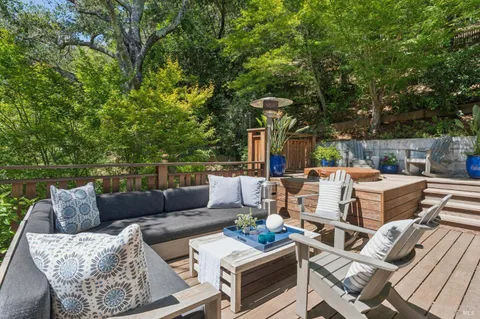 $3,895,000 | 83 Hatzic Court, Larkspur, CA 94939