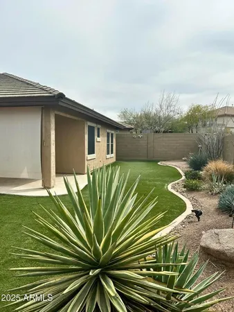 $2,500 | 43014 North Hudson Court, Anthem, AZ 85086