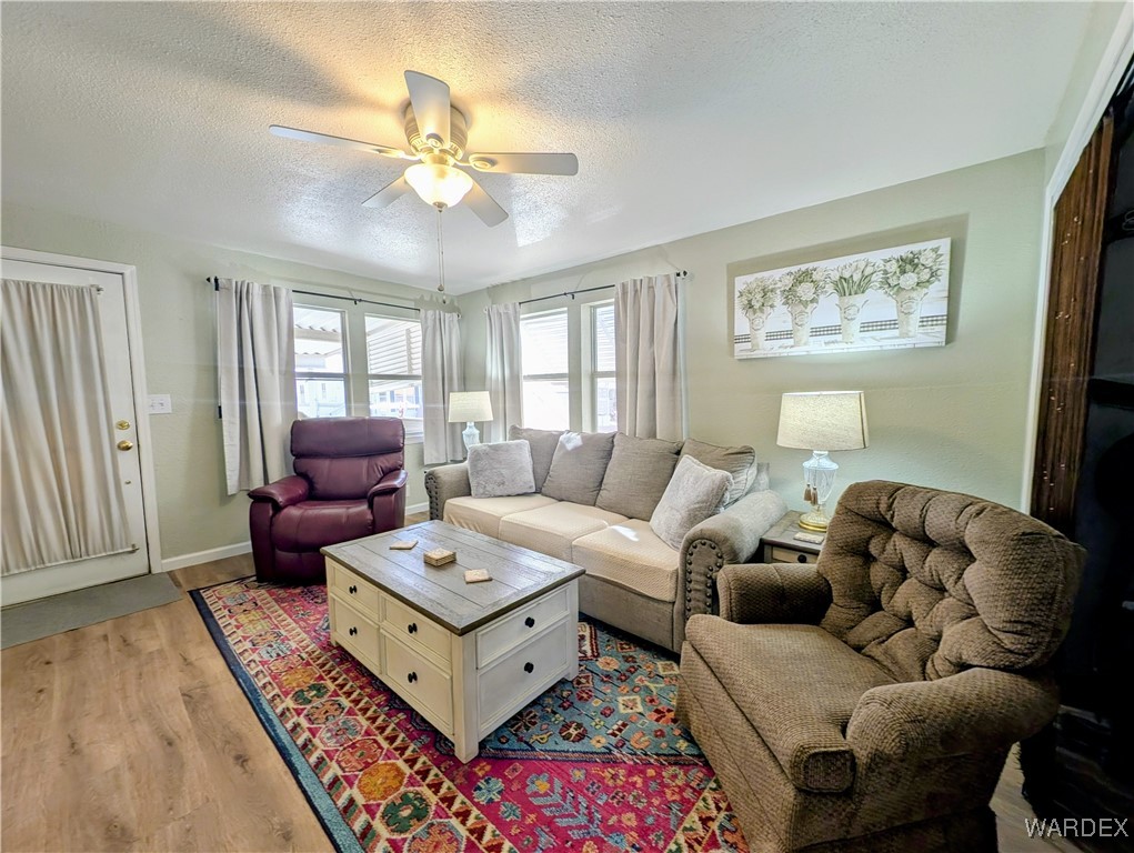 2000 Ramar Road, Unit 221 Bullhead City, AZ 86442 - Photo 12 of 41 Living Room