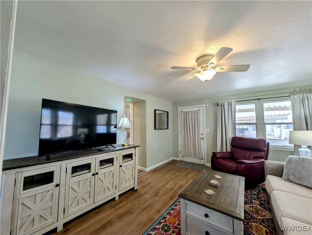 2000 Ramar Road, Unit 221 Bullhead City, AZ 86442 - Photo 15 of 41 Living Room