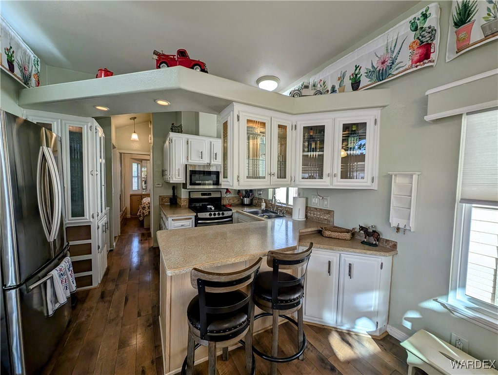 2000 Ramar Road, Unit 221 Bullhead City, AZ 86442 - Photo 21 of 41 Kitchen