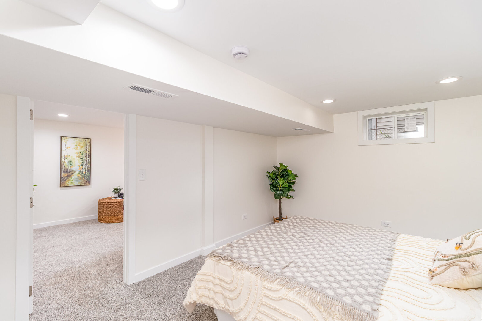 2229 Winnebago Road Waukegan, IL 60087 - Photo 18 of 27 Gallery Image 18