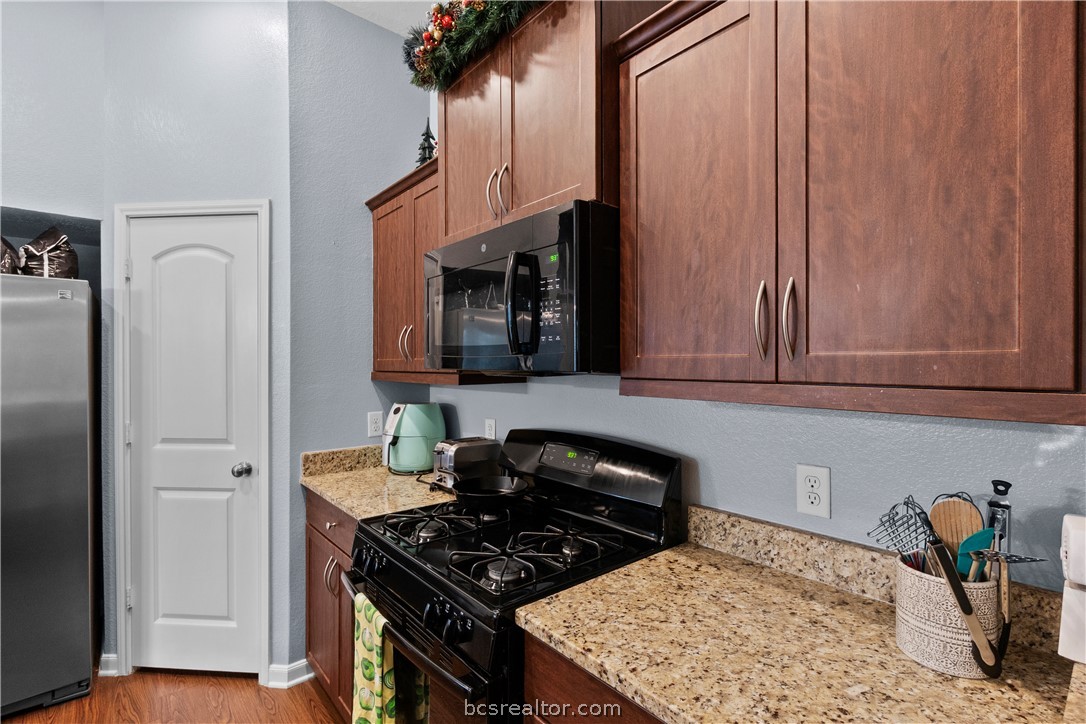 2054 Positano Loop Bryan, TX 77808 - Photo 14 of 27