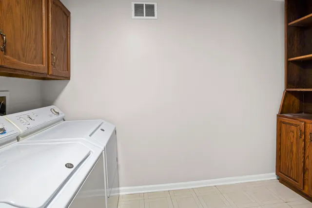 $334,990 | 109 Rob Roy Lane, Unit C, Prospect Heights, IL 60070