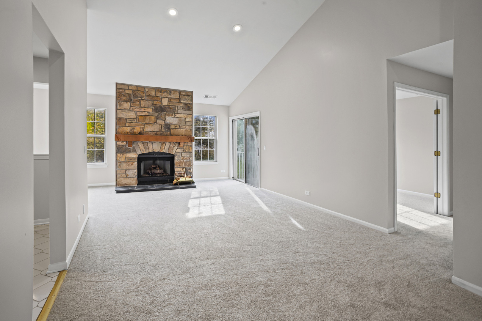 109 Rob Roy Lane, Unit C Prospect Heights, IL 60070 - Photo 2 of 23