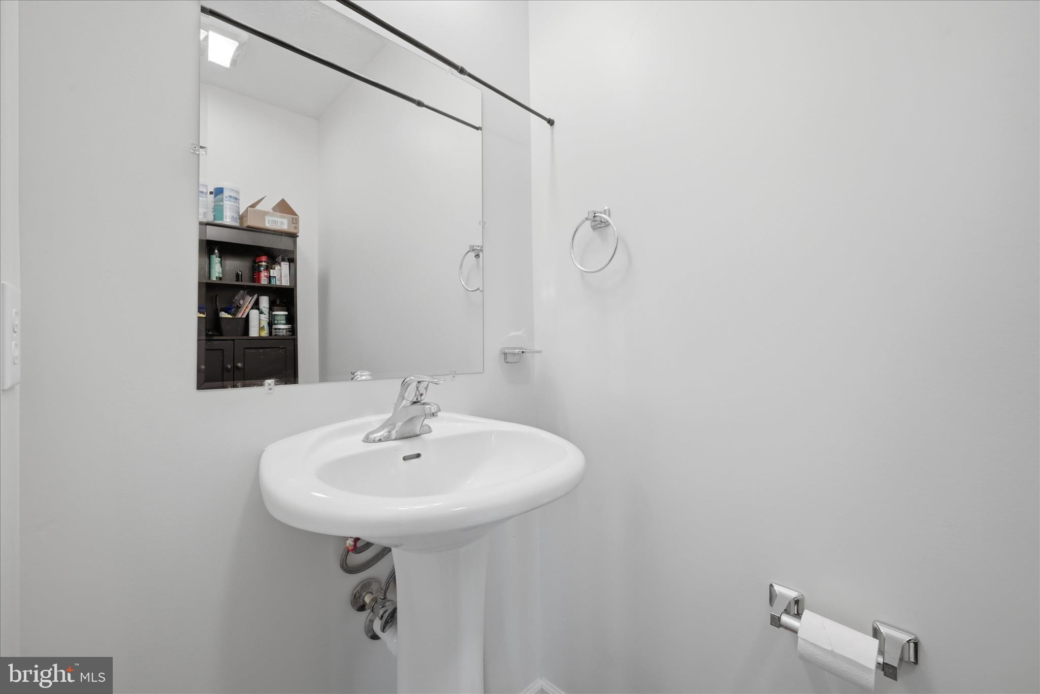 20 Toad Stool Lane Inwood, WV 25428 - Photo 11 of 31 Half Bathroom