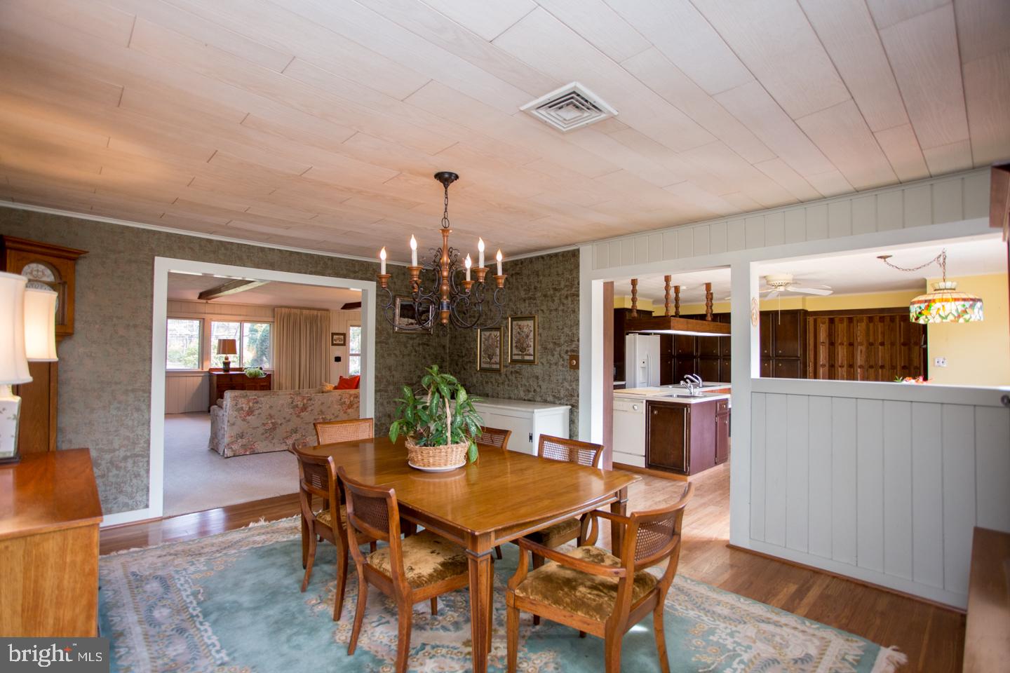 3175 North Sugan Road New Hope, PA 18938 - Photo 28 of 70 Dining room