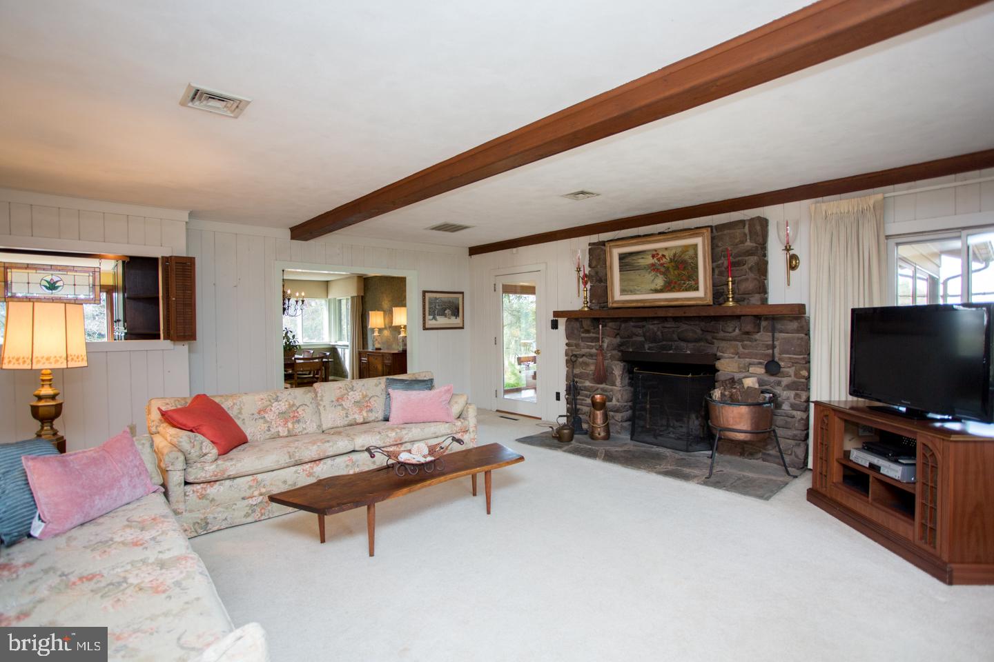 3175 North Sugan Road New Hope, PA 18938 - Photo 40 of 70 Living room