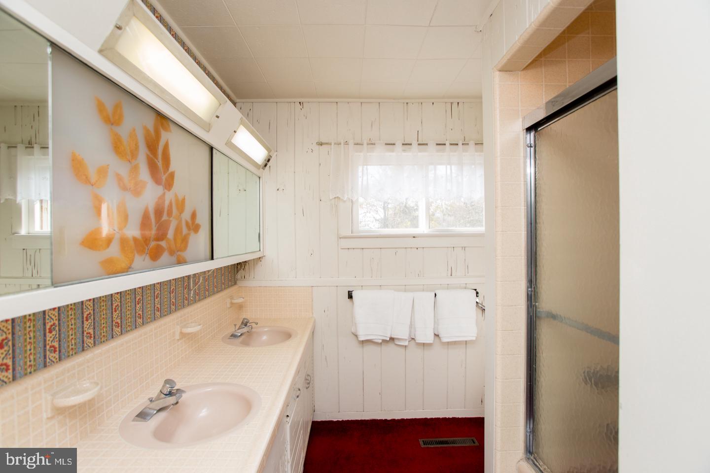 3175 North Sugan Road New Hope, PA 18938 - Photo 51 of 70 Master bathroom