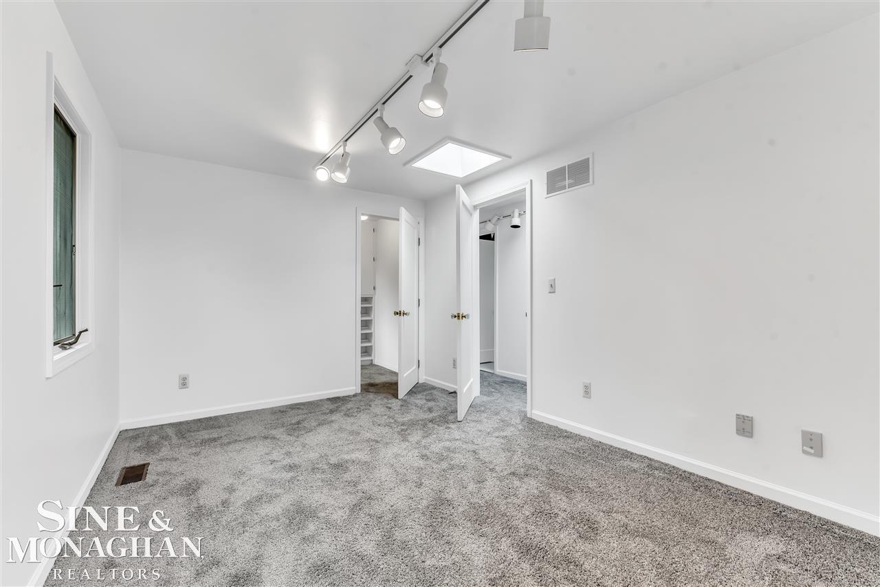 1021 Nottingham Road Grosse Pointe Park, MI 48230 - Photo 25 of 39