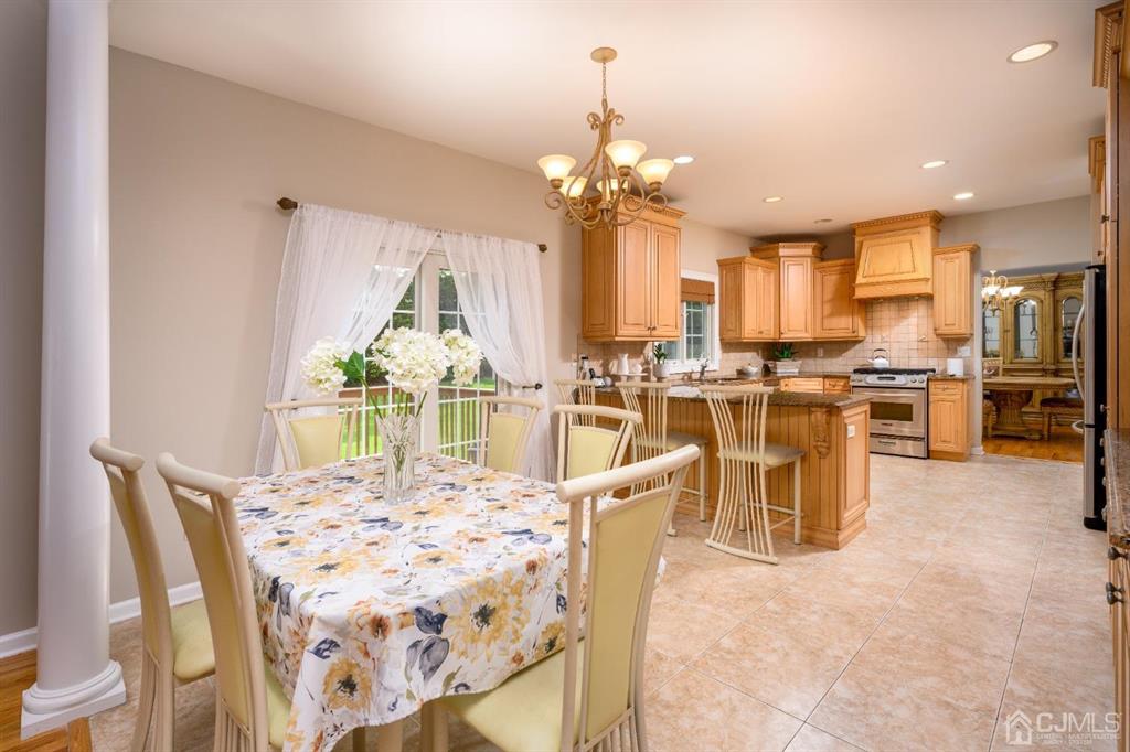 133 Thomas Drive Clark, NJ 07066 - Photo 15 of 30 a view of a dining room and livingroom view