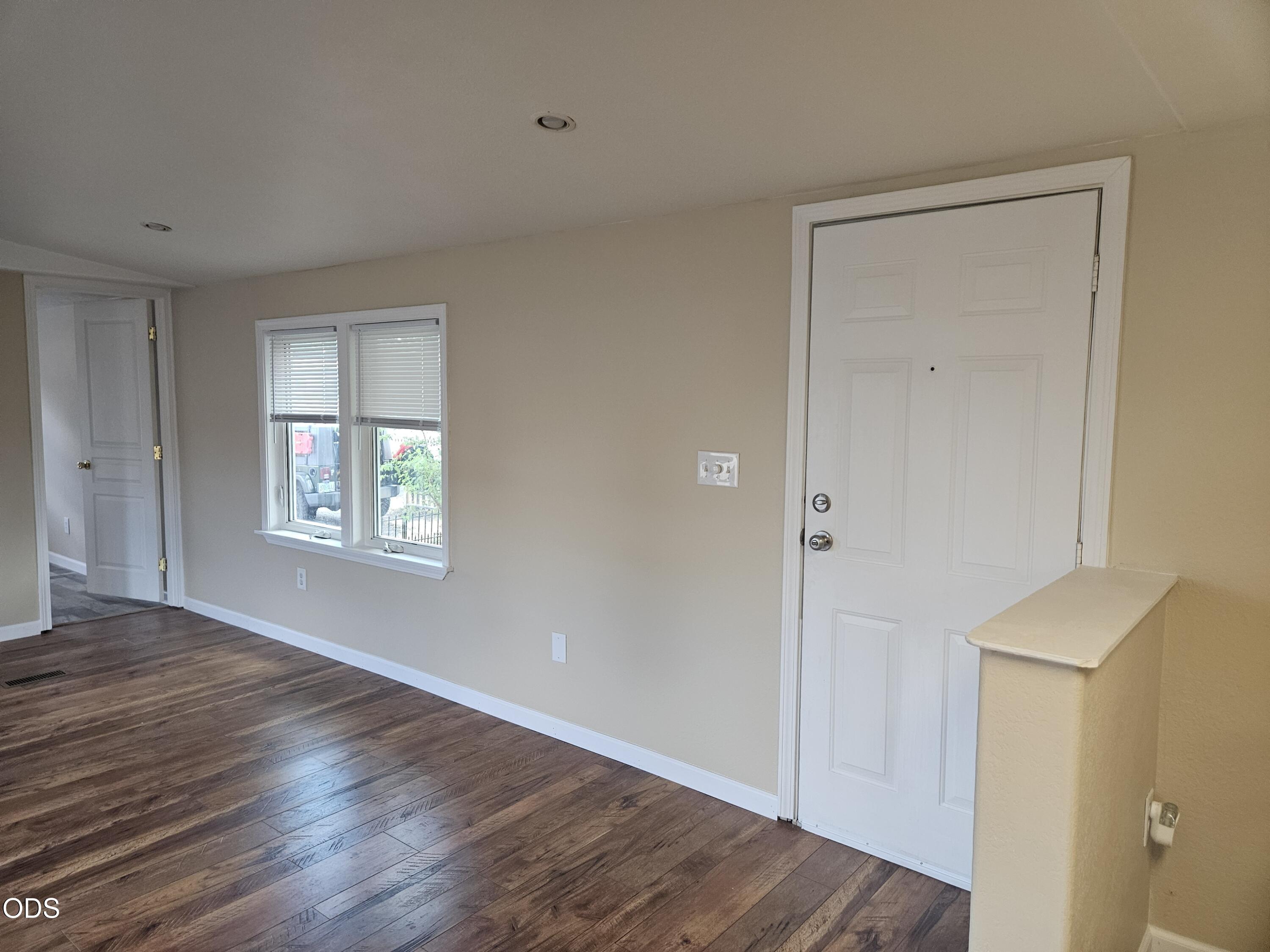 380 West Gregory Road, Unit 20 Central Point, OR 97502 - Photo 6 of 21