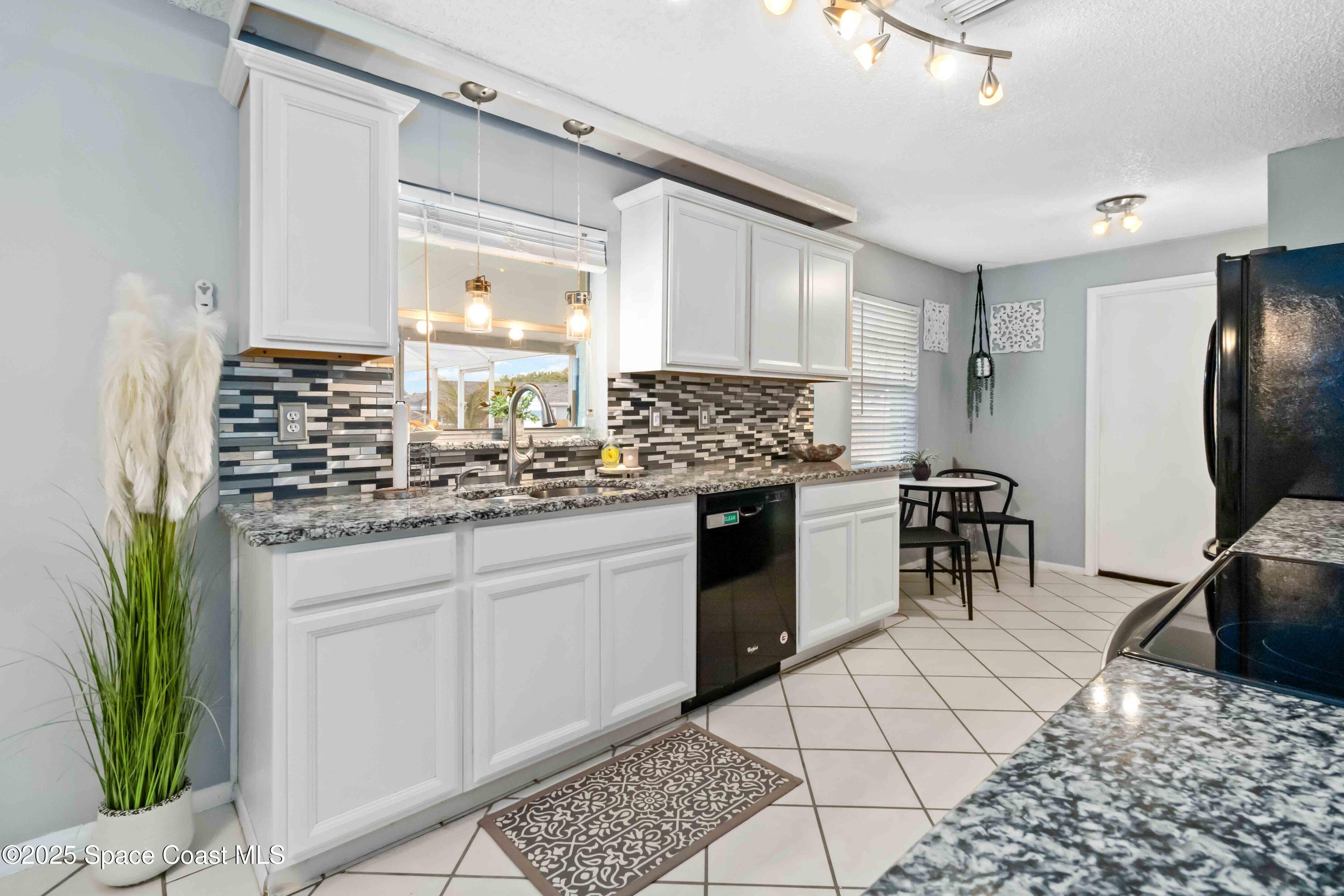 215 Capron Road Cocoa, FL 32927 - Photo 8 of 26 Updated Kitchen!