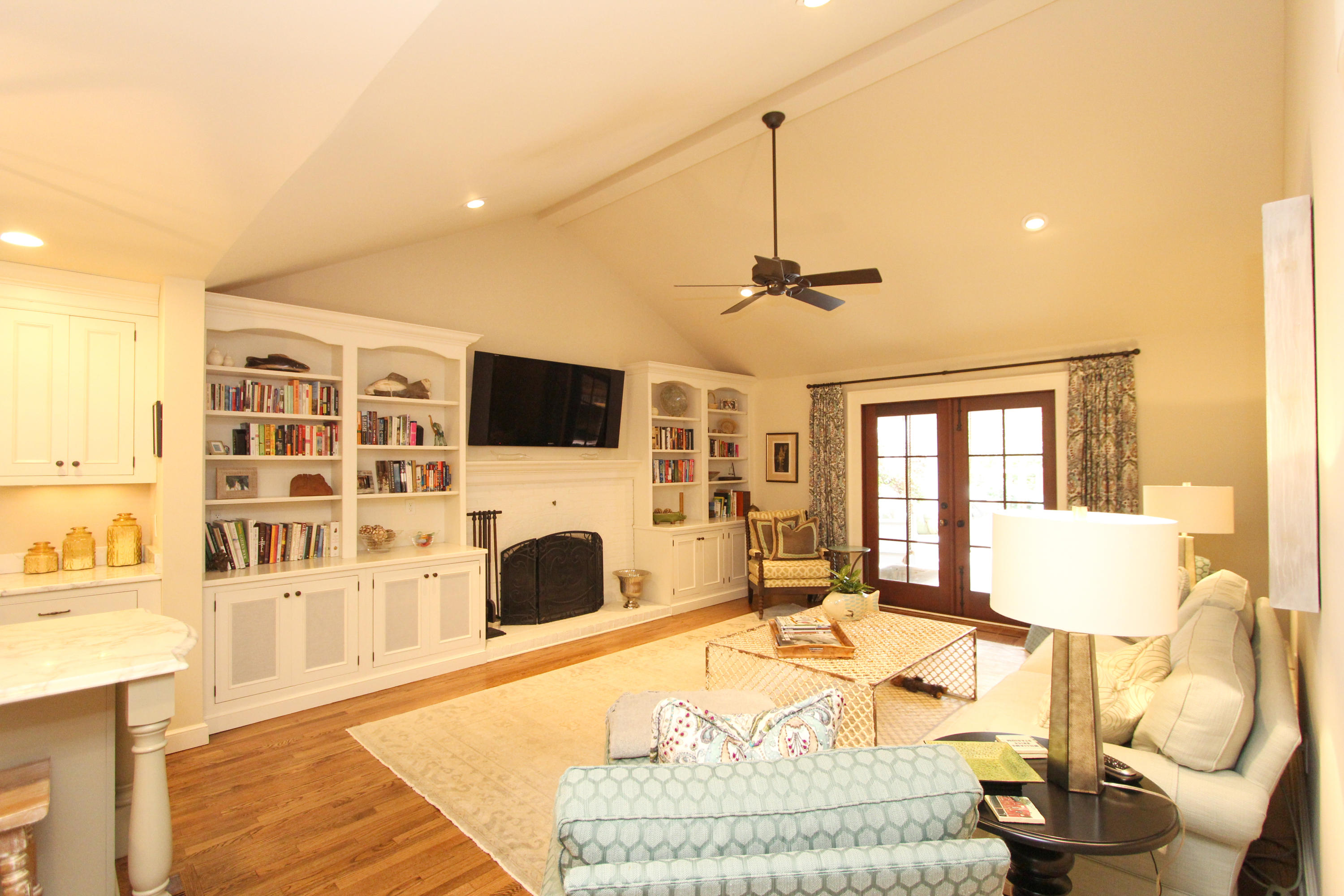 9 Yeamans Road Charleston, SC 29407 - Photo 9 of 36 Family room view 1