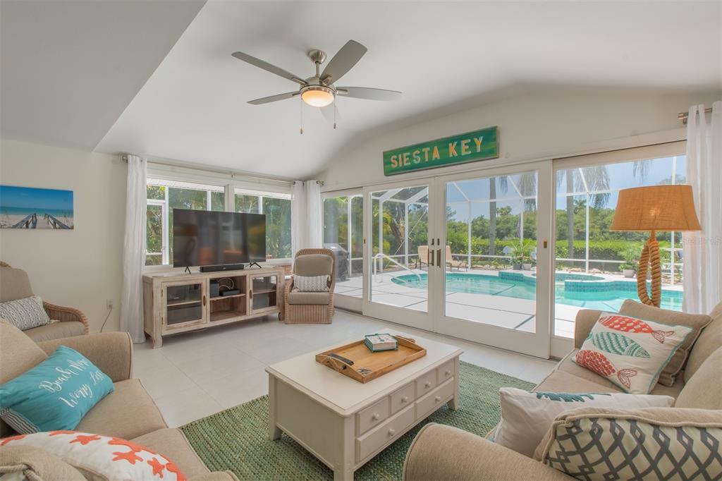 8302 Midnight Pass Road Sarasota, FL 34242 - Photo 21 of 71