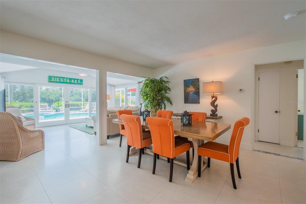 8302 Midnight Pass Road Sarasota, FL 34242 - Photo 10 of 71