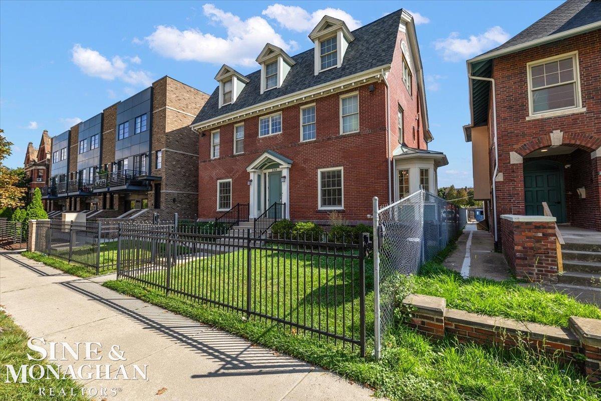 248 Mack Avenue, Unit 2 Detroit, MI 48201 - Photo 2 of 31