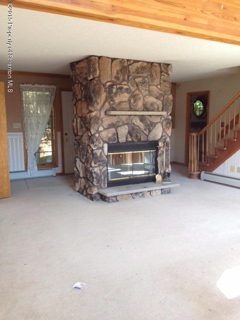 439 Raymondskill Road Milford, PA 18337 - Photo 16 of 24 Gallery Image 16