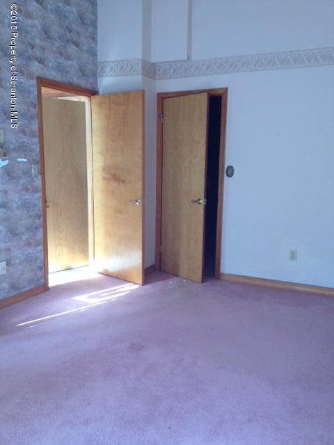 439 Raymondskill Road Milford, PA 18337 - Photo 17 of 24 Gallery Image 17