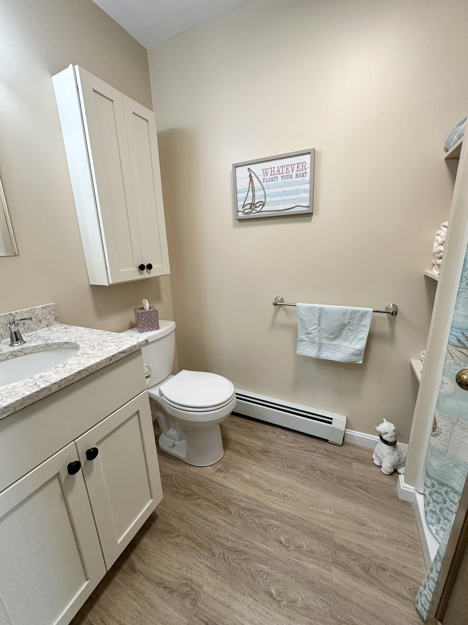 5 Melbourne Road Scarborough, ME 04074 - Photo 18 of 44 2nd bath