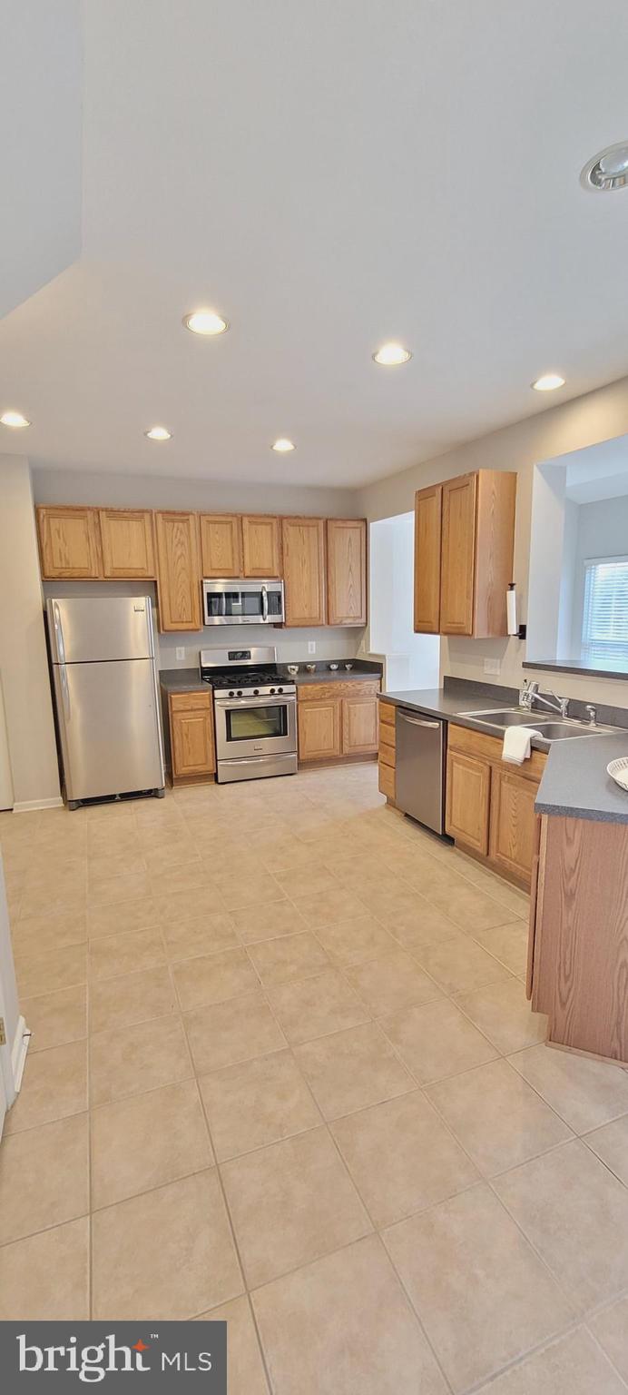 7731 Rotherham Drive Hanover, MD 21076 - Photo 5 of 29 Gallery Image 5