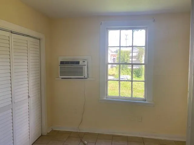 $1,300 | 218 North Salcedo Street, New Orleans, LA 70119