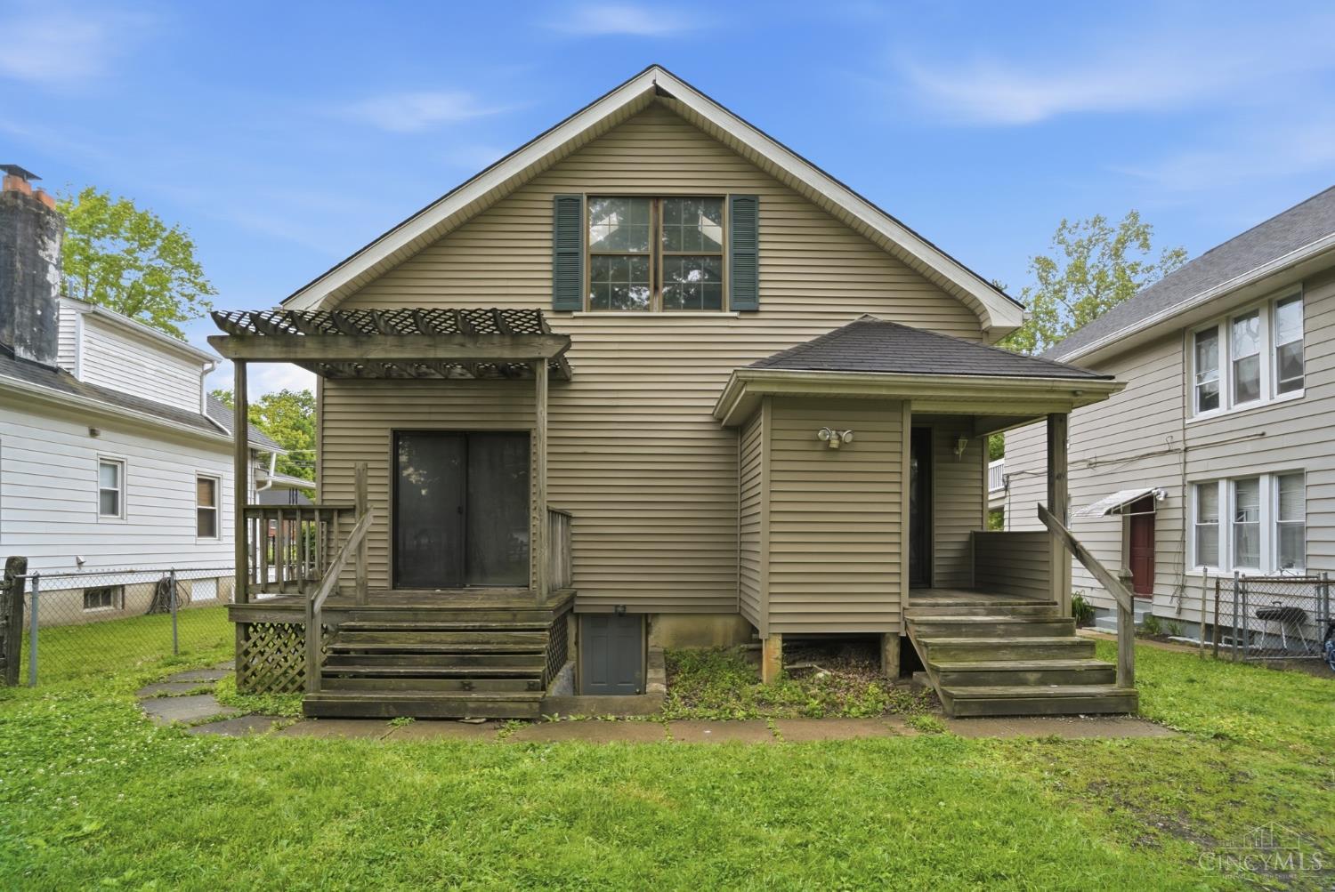 1414 Beacon Road Cincinnati, OH 45230 - Photo 25 of 33