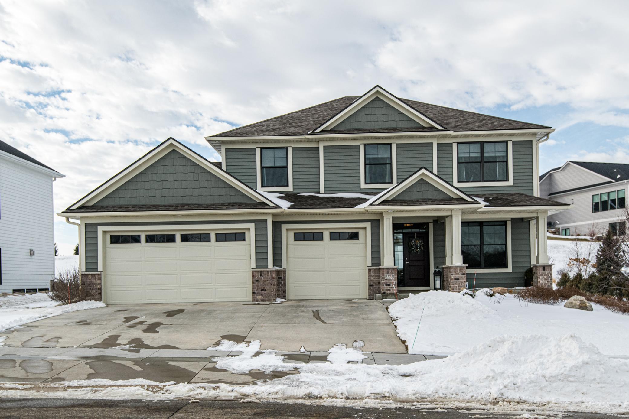5375 Scenic Oak Drive Southwest Rochester, MN 55902 - Photo 1 of 43 Gallery Image 1