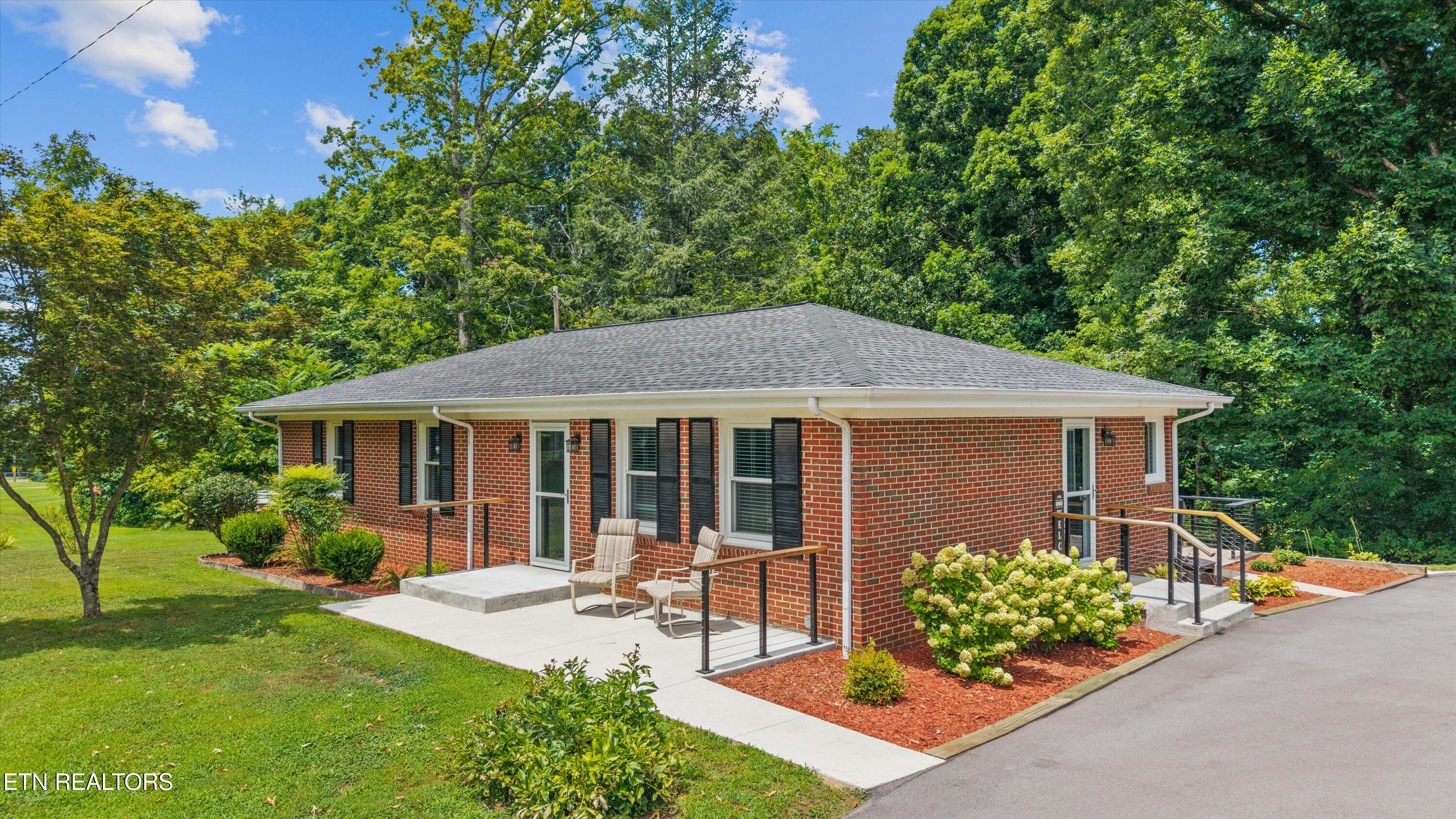 02-304 County Farm Rd 29