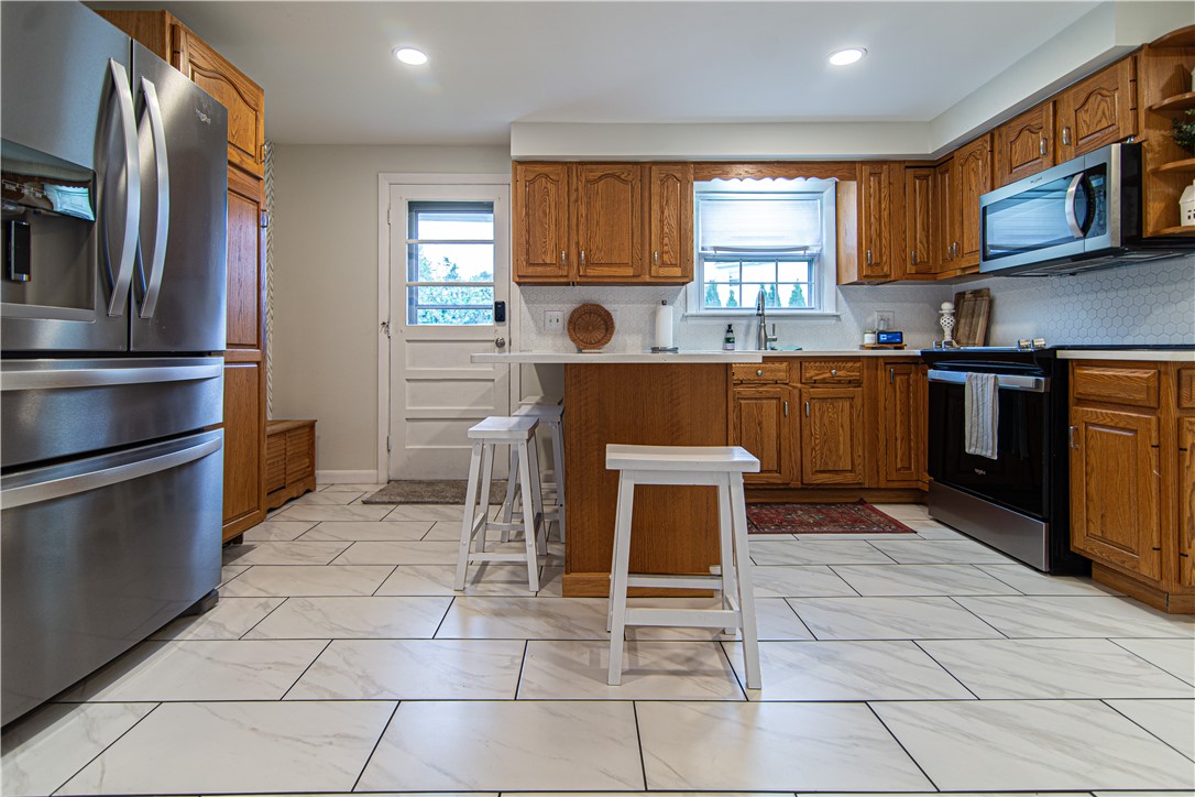 40 Milburn Road East Providence, RI 02914 - Photo 13 of 50 Gallery Image 13